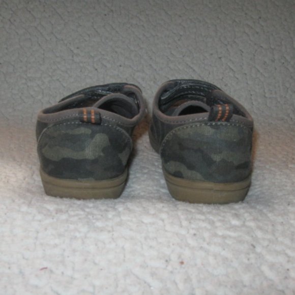 5/$30 Boys Cat & Jack Toddler Parker Shoes - Picture 4 of 10